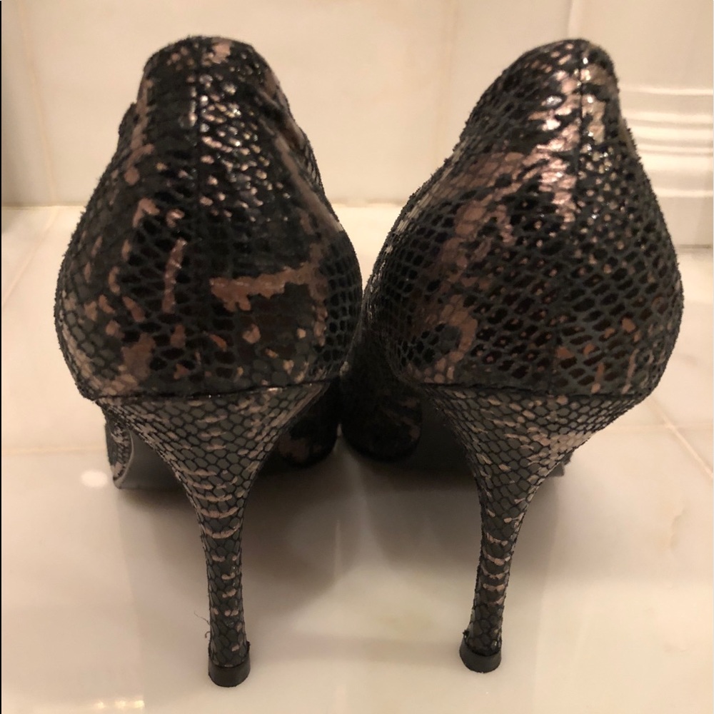 Beautiful Black Bronze Python Snake Leather Pumps - image 3